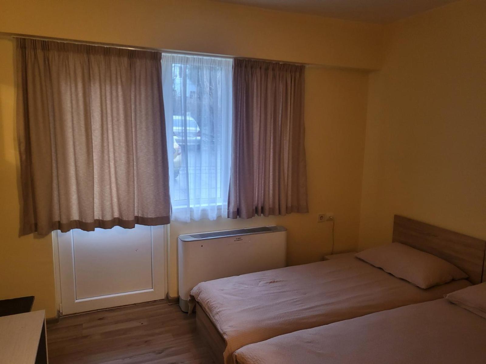 Хотел Хисаря Haskovo Exterior photo
